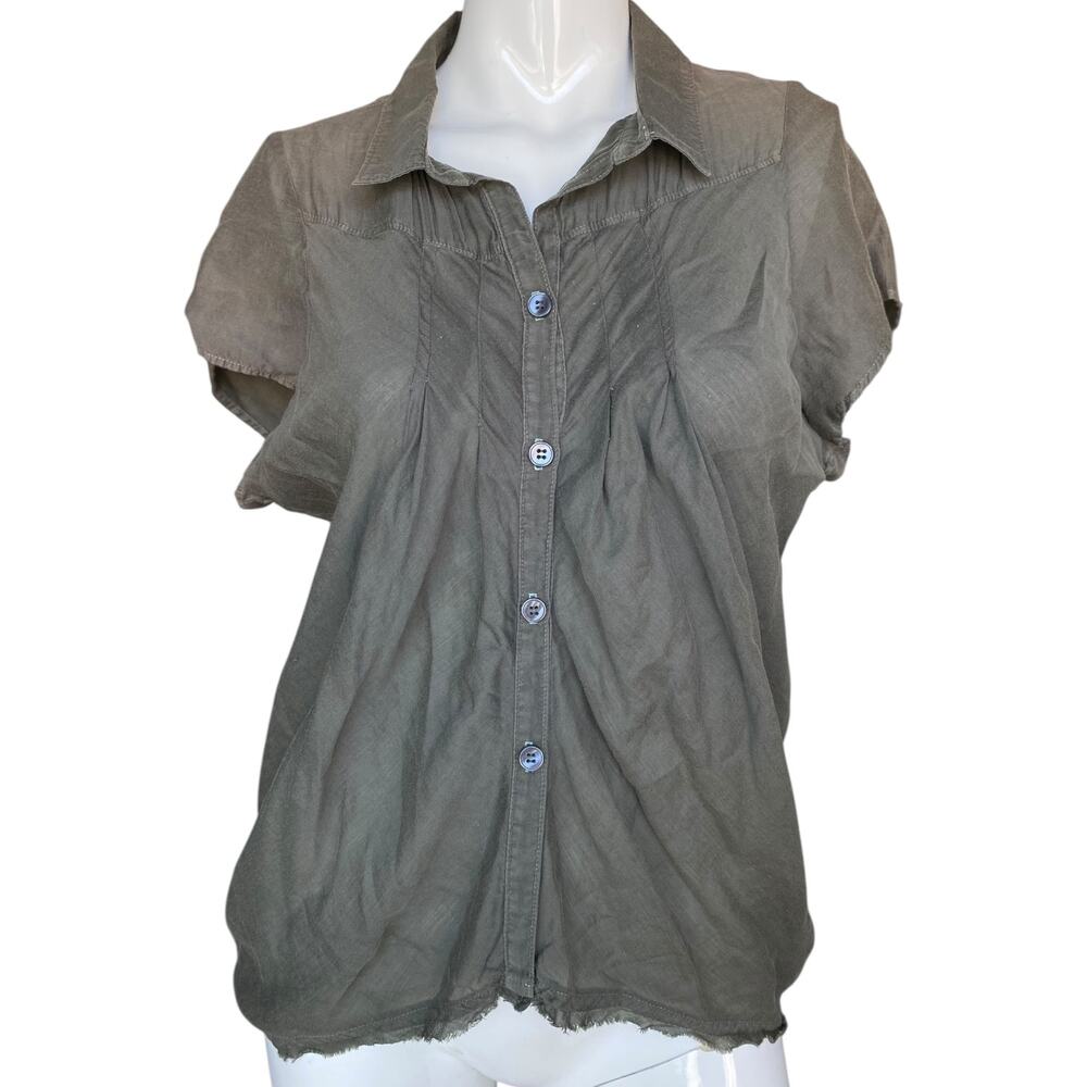 Women's Short Sleeve Button-Front Tee in Olive